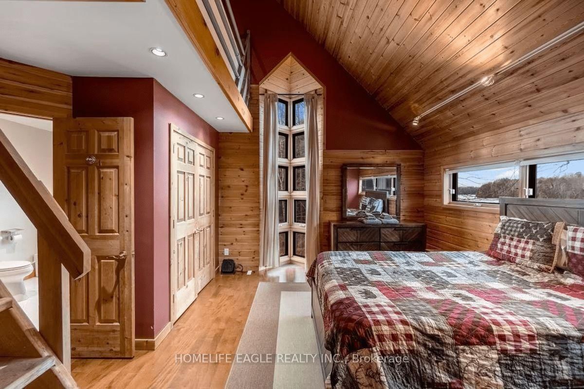 1092 South Clear Lake Road • Bracebridge, ON photo 31