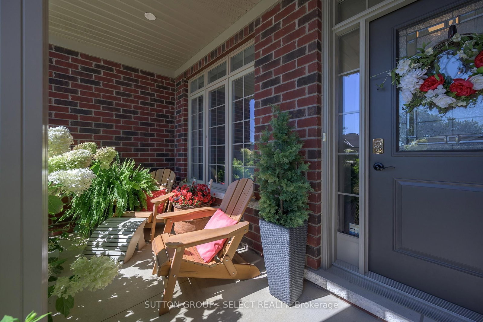 99 Lanz Boulevard • Chatham-Kent, ON photo 3