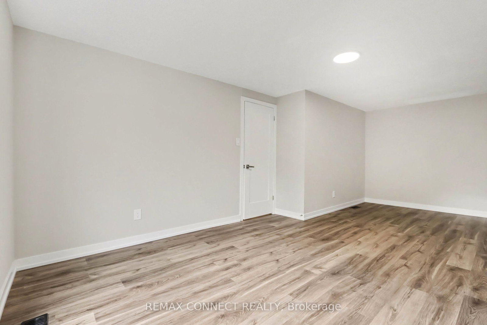 43 Tybalt Crescent • Ottawa, ON photo 13