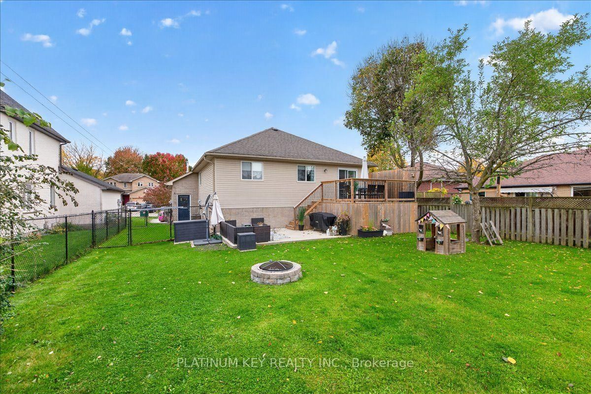 11 Allison Court • Strathroy-Caradoc, ON photo 25