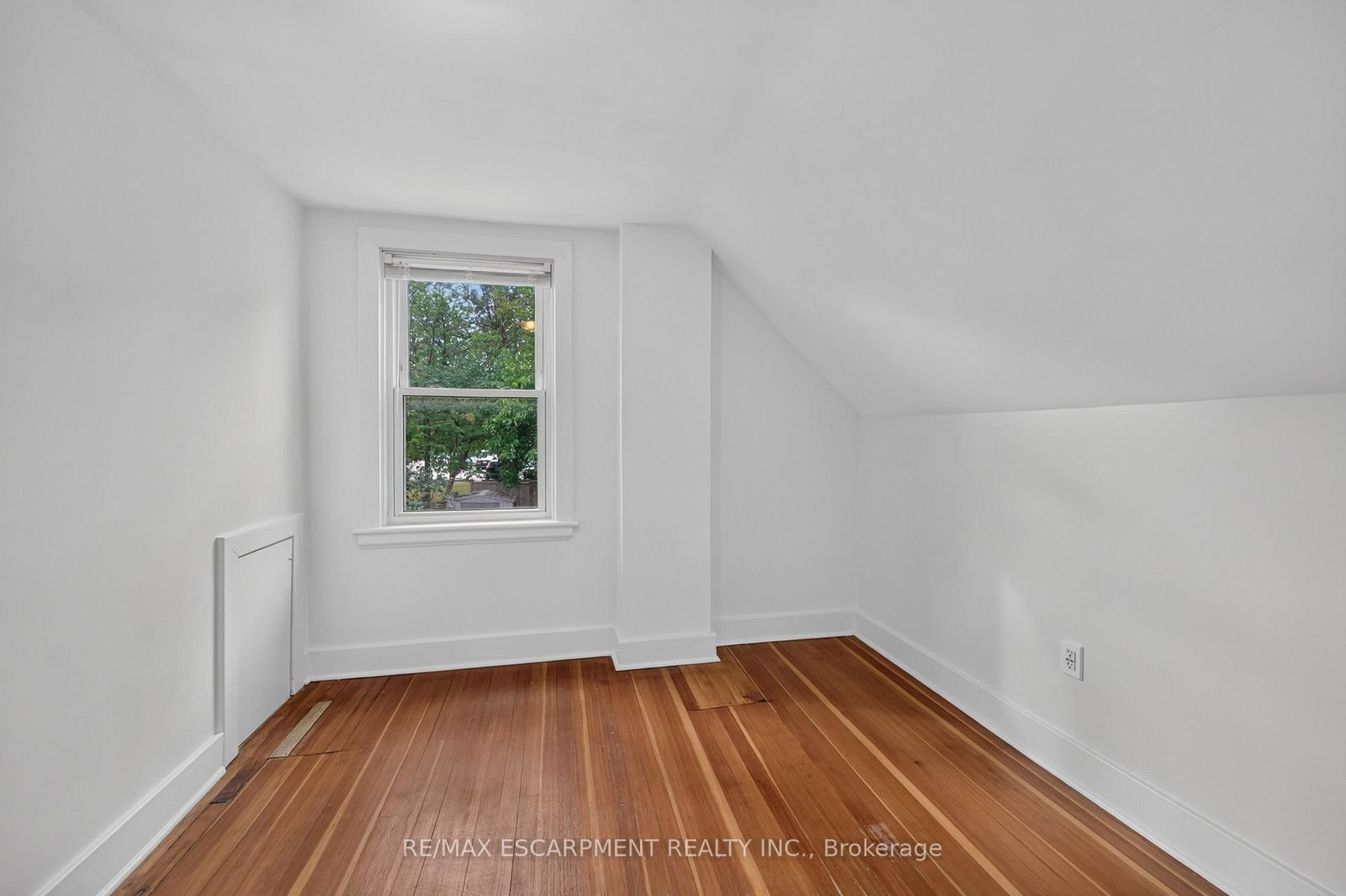 247 Homewood Avenue • Hamilton, ON photo 23