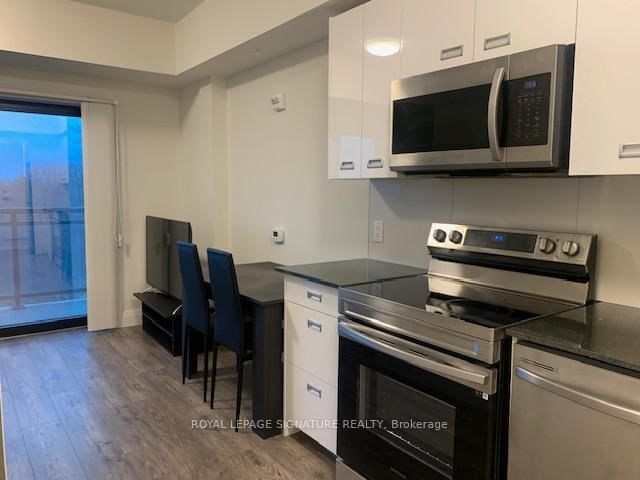 652 Princess St photo 3