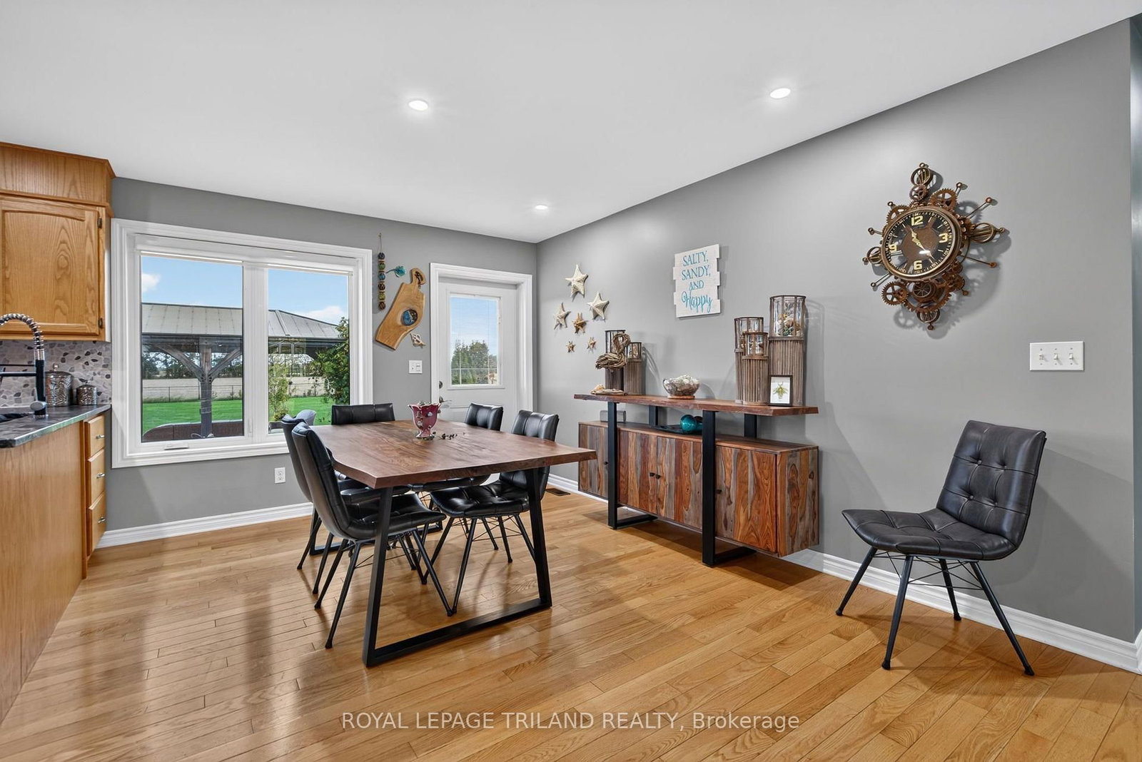 8578 Vance Drive • Lambton Shores, ON photo 21