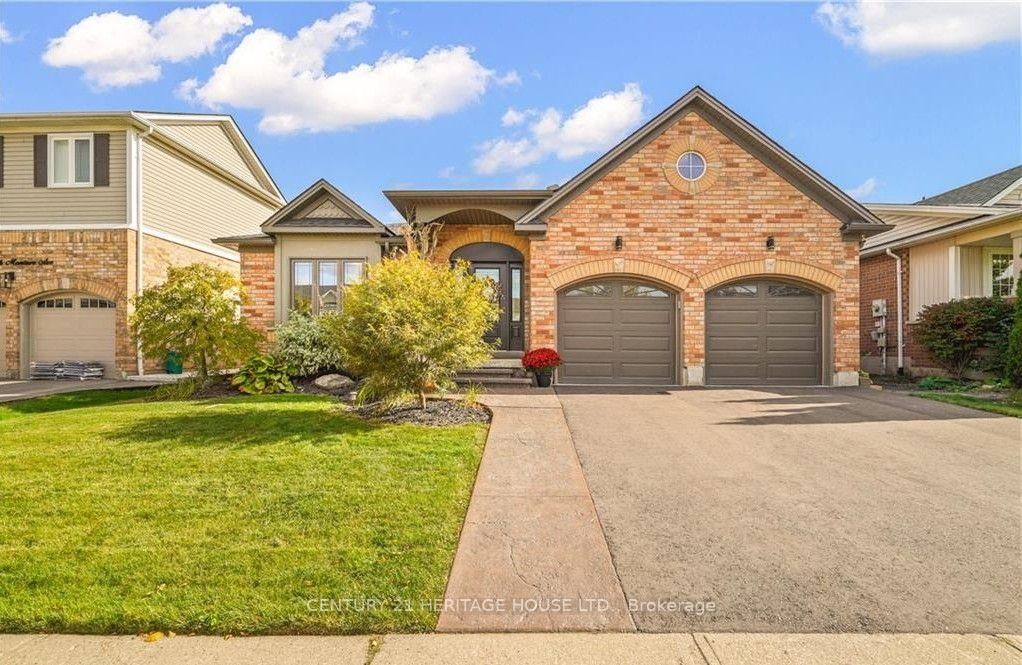 42 Edith Monture, Brantford, Ontario N3T 6M8