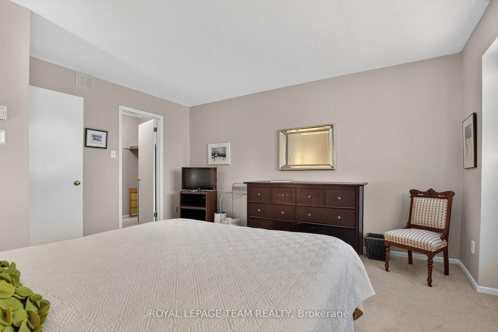 37C Stonehaven Drive • #15 • Ottawa, ON photo 15