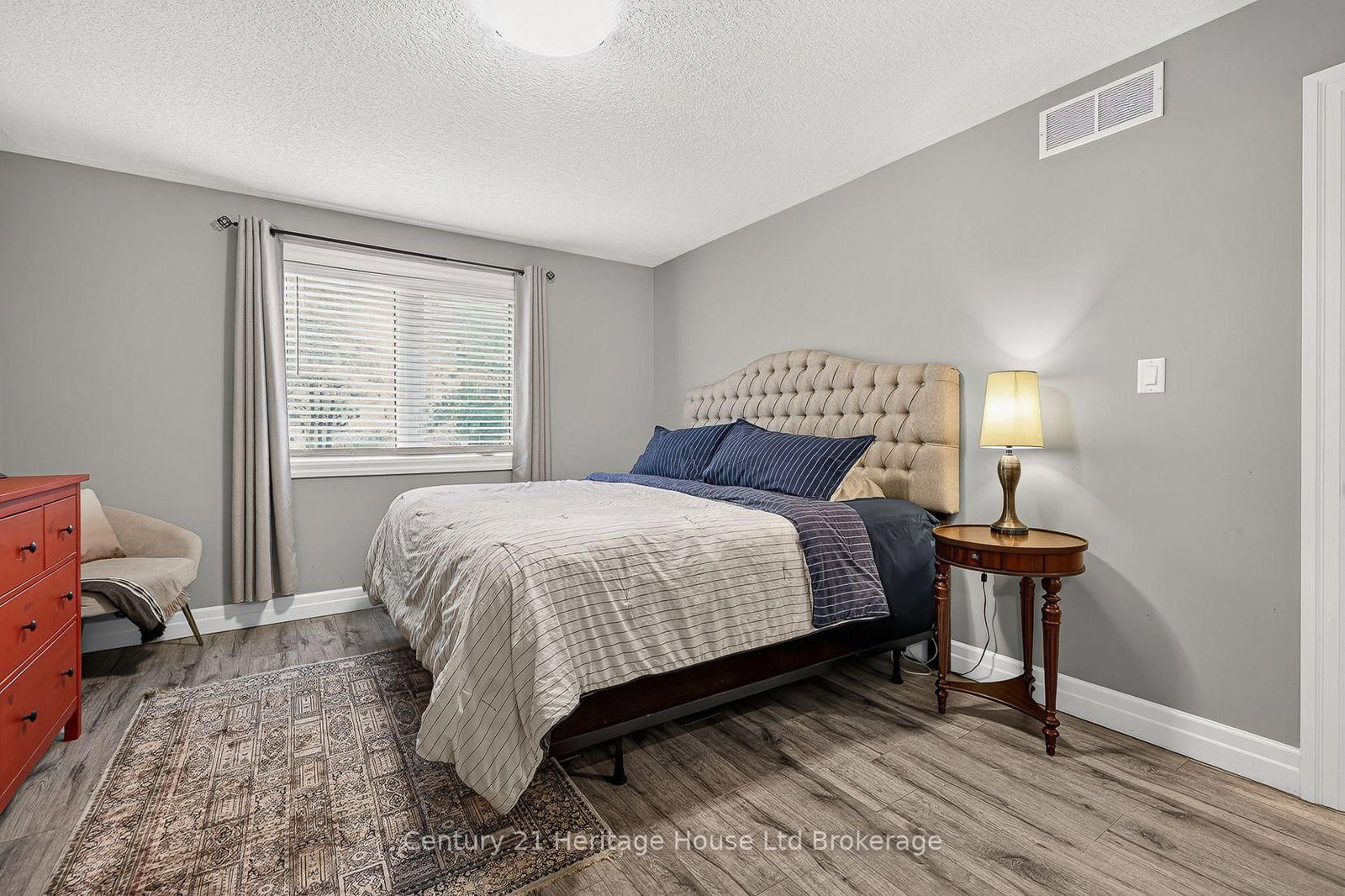 205 Victoria Street S • Woodstock, ON photo 29