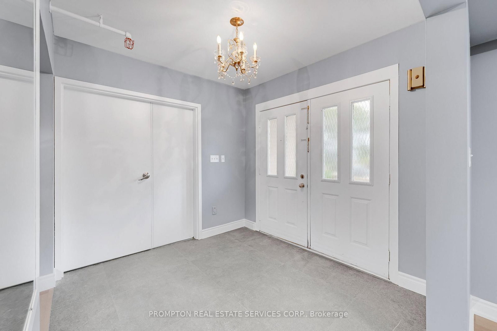 6 Kelso Street • Hamilton, ON photo 3
