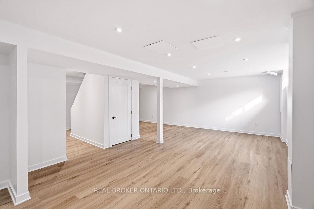 101 Queensline Drive • Ottawa, ON photo 31