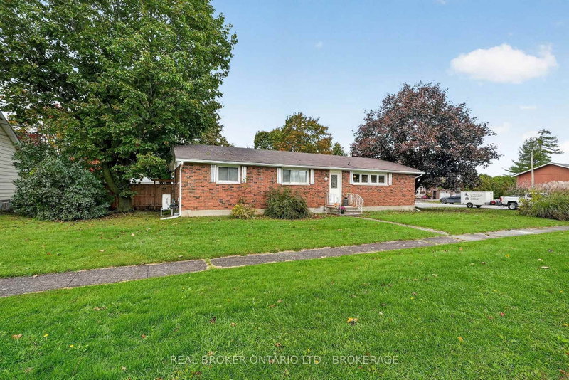 15 Gray Ave photo 4