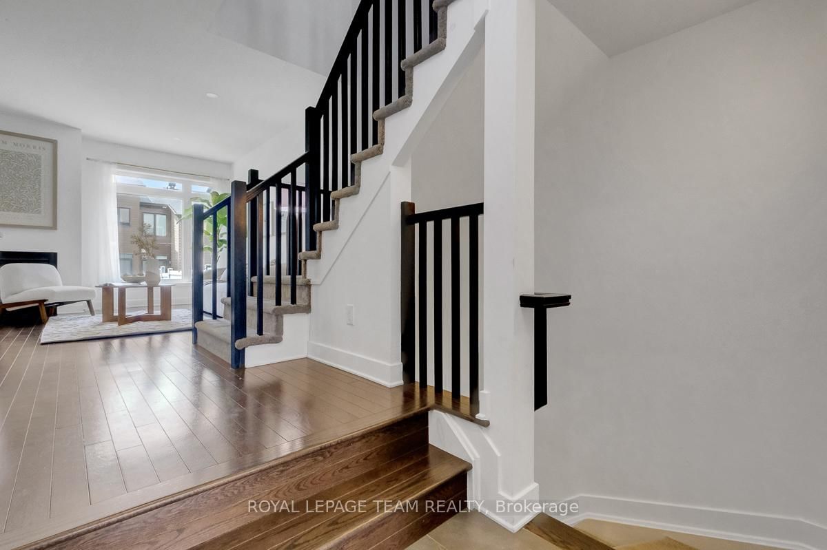 822 Chipping Circle • Ottawa, ON photo 7