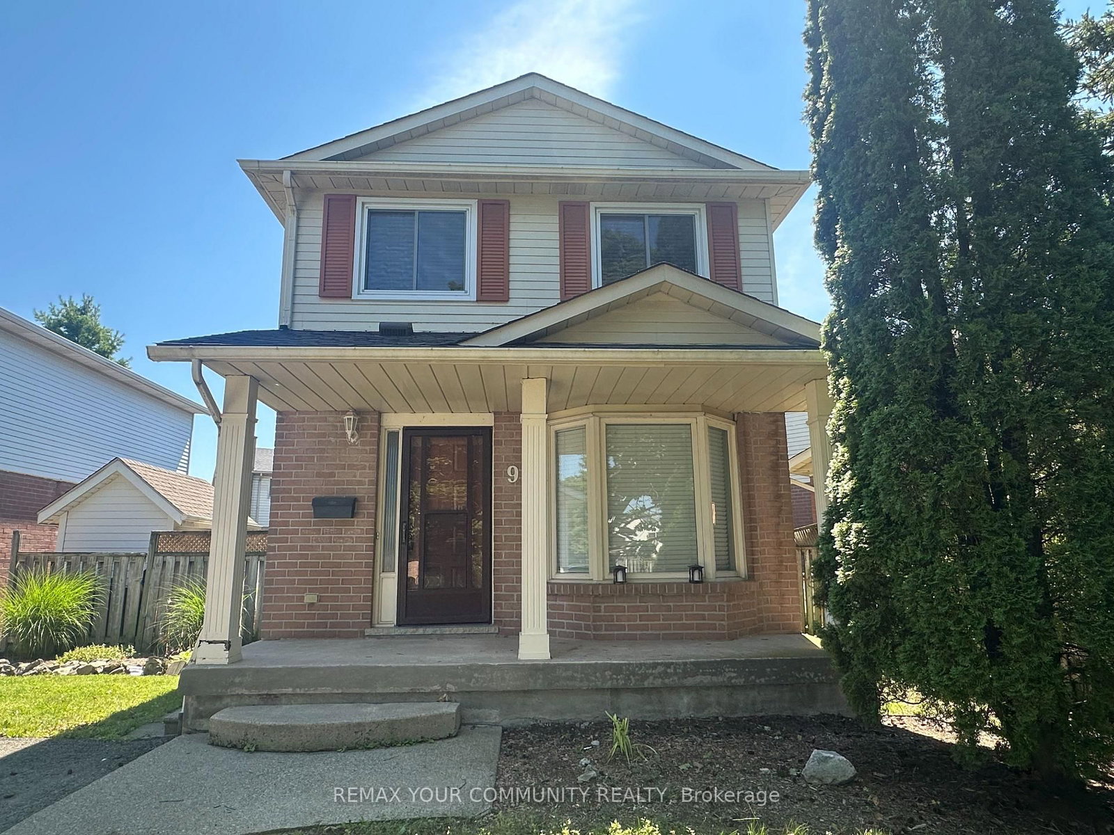 Detached House for lease at 9 Buchanan Crescent, Thorold, Ontario, L2V 4S2 - Confederation Heights - MLS: X14088176