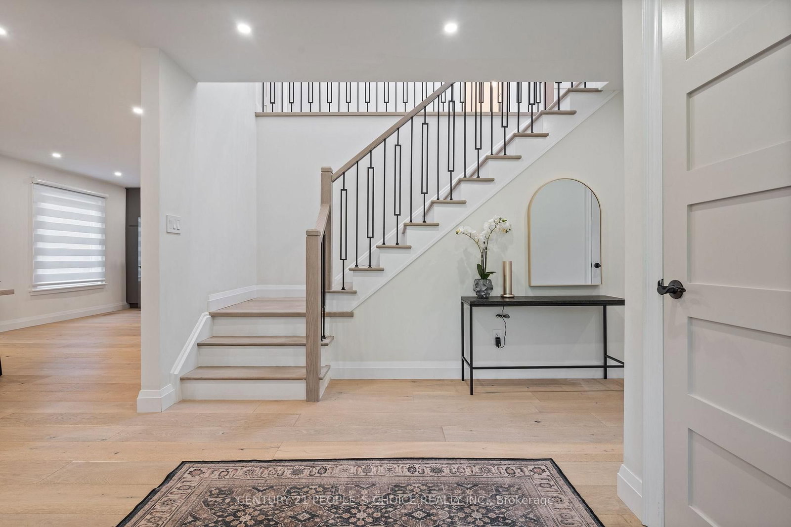 7 Carl Crescent • Hamilton, ON photo 4