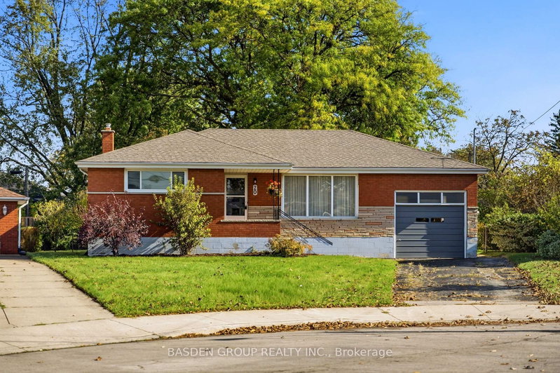 20 Doreen Crt photo 1