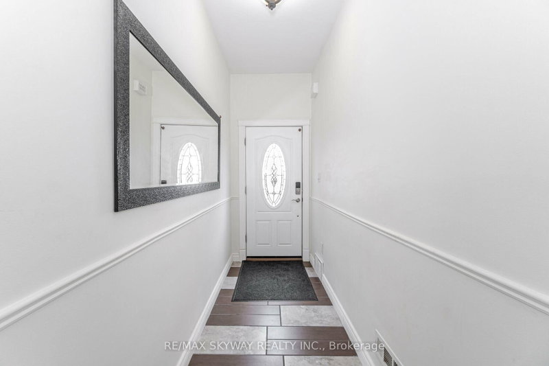242 East Ave N photo 4