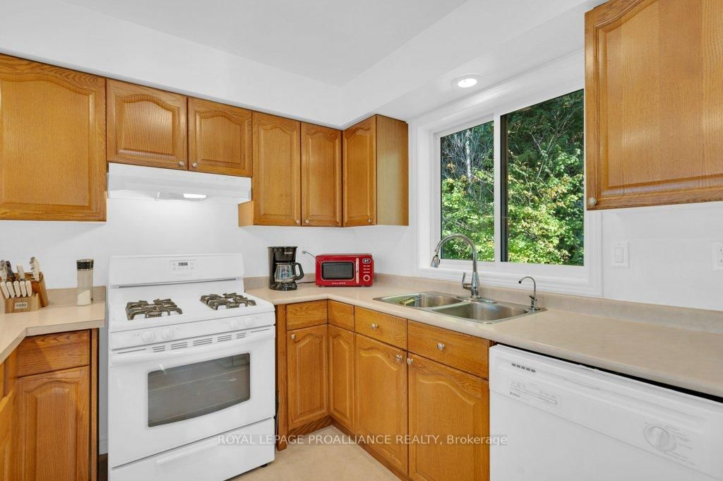 1018C Leisure Lane • Cloyne, ON photo 11