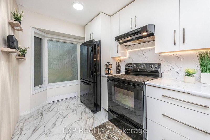 65 Scott St photo 5