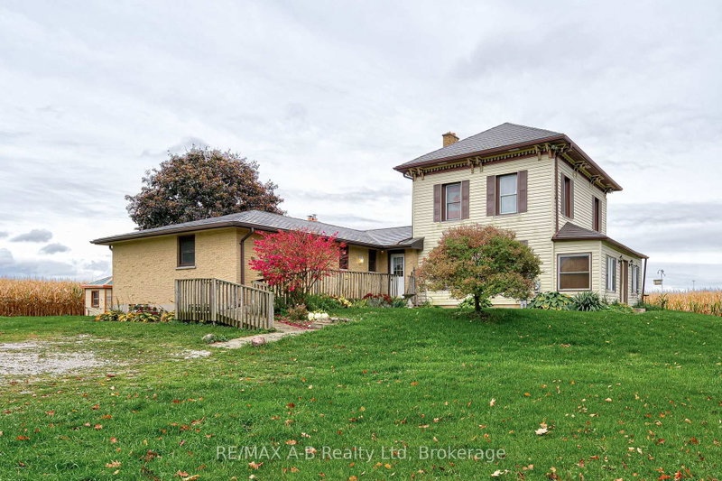 236056 23rd Line photo 1