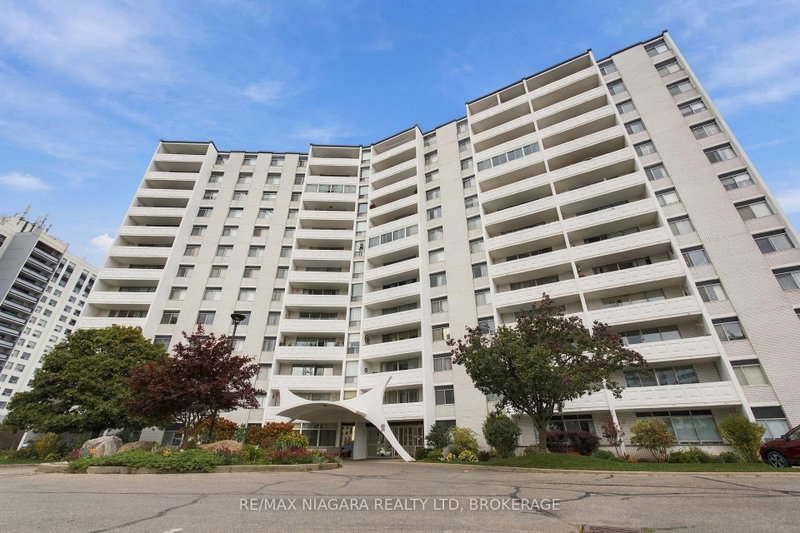 15 Towering Heights Blvd photo 1