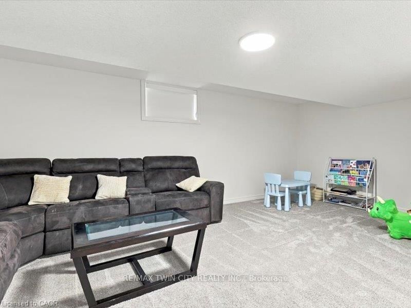 905 Broadacre Place • Kitchener, ON photo 24