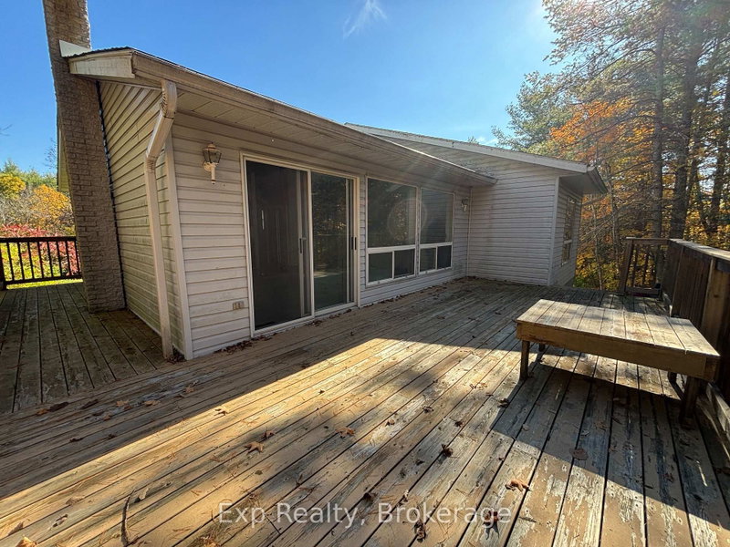 794 Pinegrove Rd photo 1