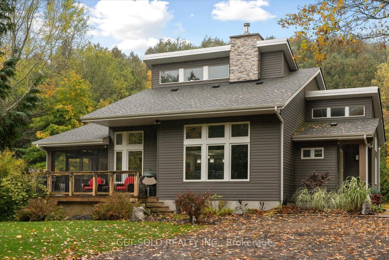 11 Fieldway Crt photo 2
