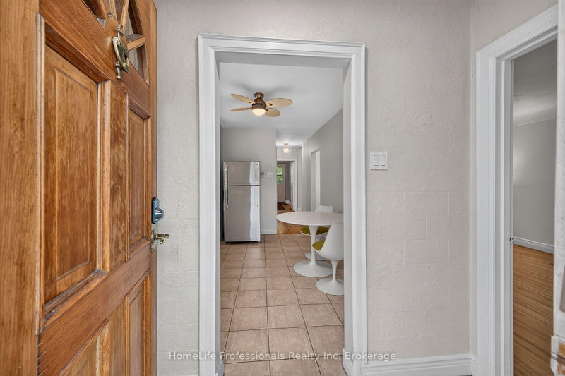 603 Upper Wentworth St photo 4