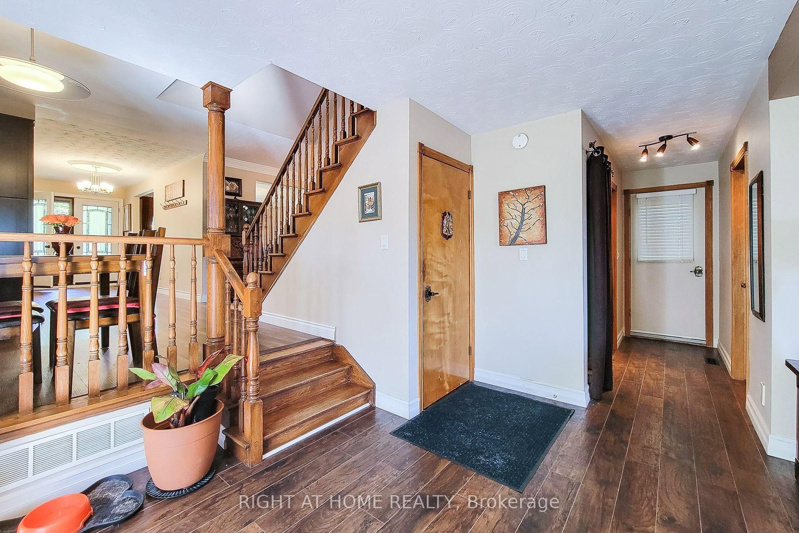 8 Hunter Road • Grimsby, ON photo 16