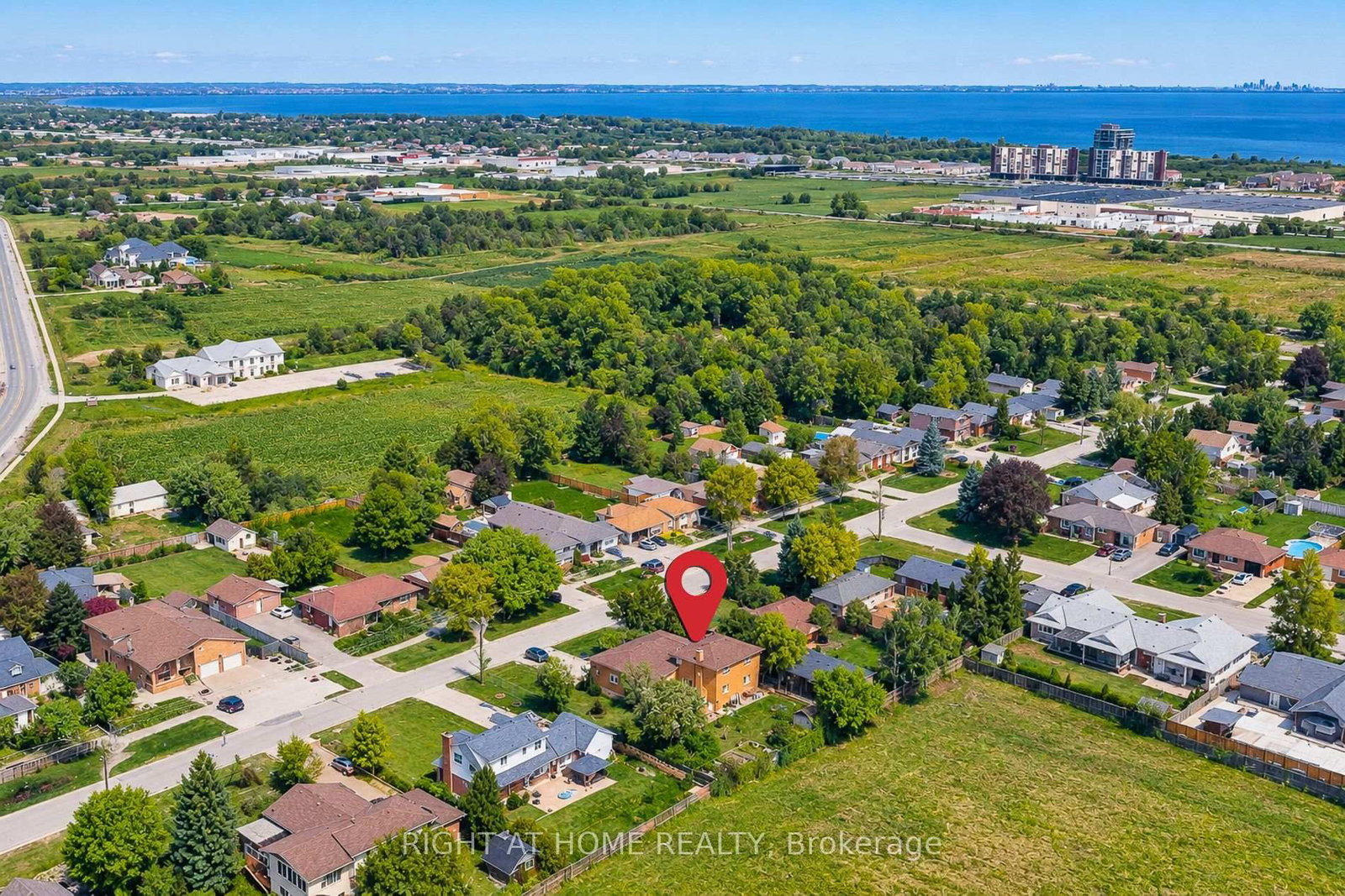 8 Hunter Road • Grimsby, ON photo 36