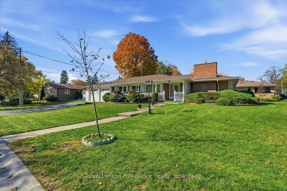 9 Parkview Heights • Quinte West, ON photo 2