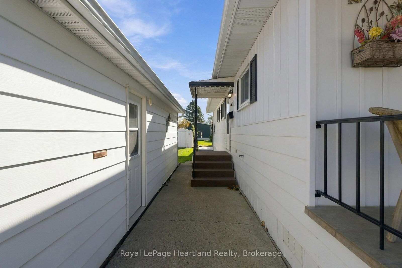 38 Miller Street • Strathroy-Caradoc, ON photo 36