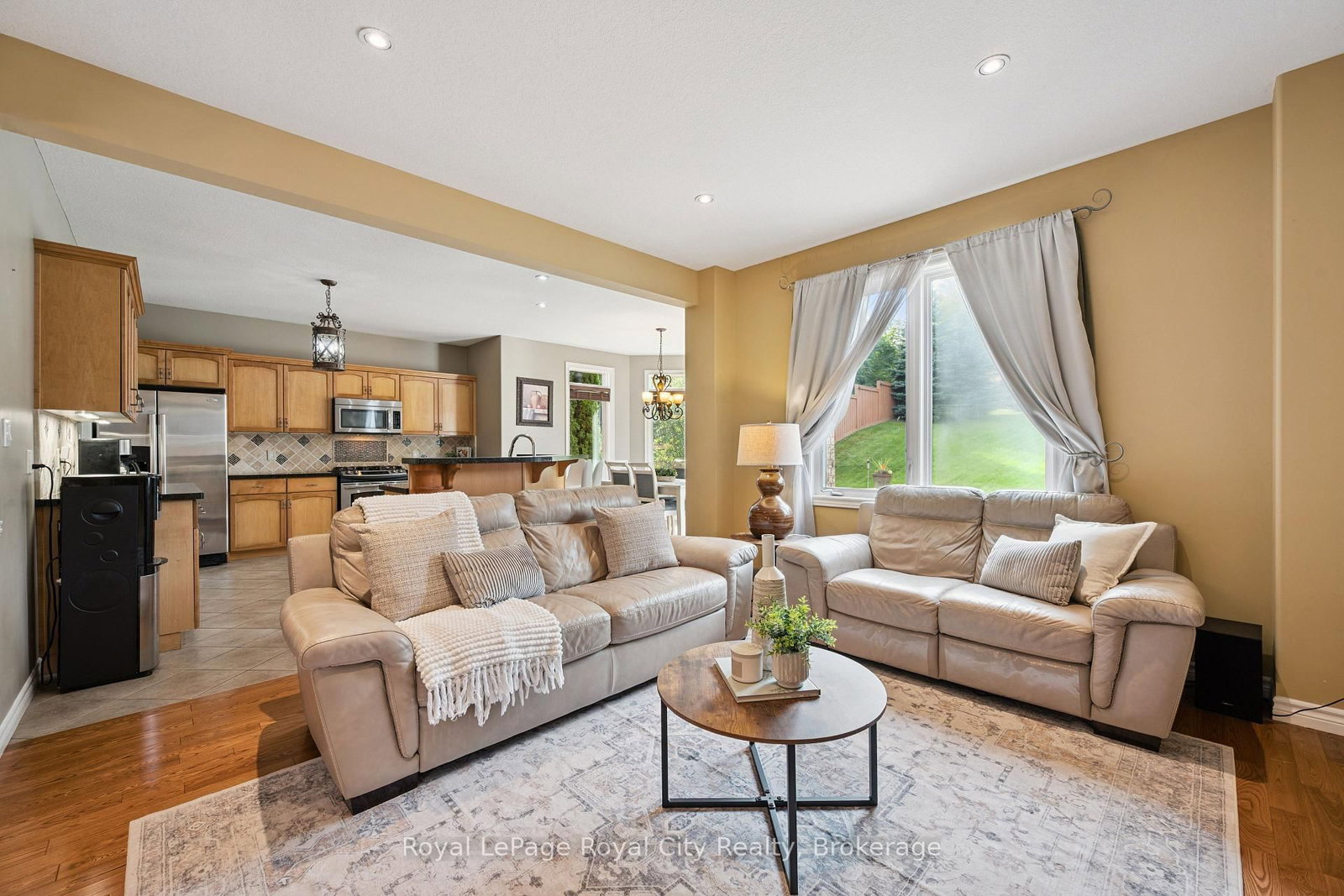 26 Frasson Drive • Guelph, ON photo 12