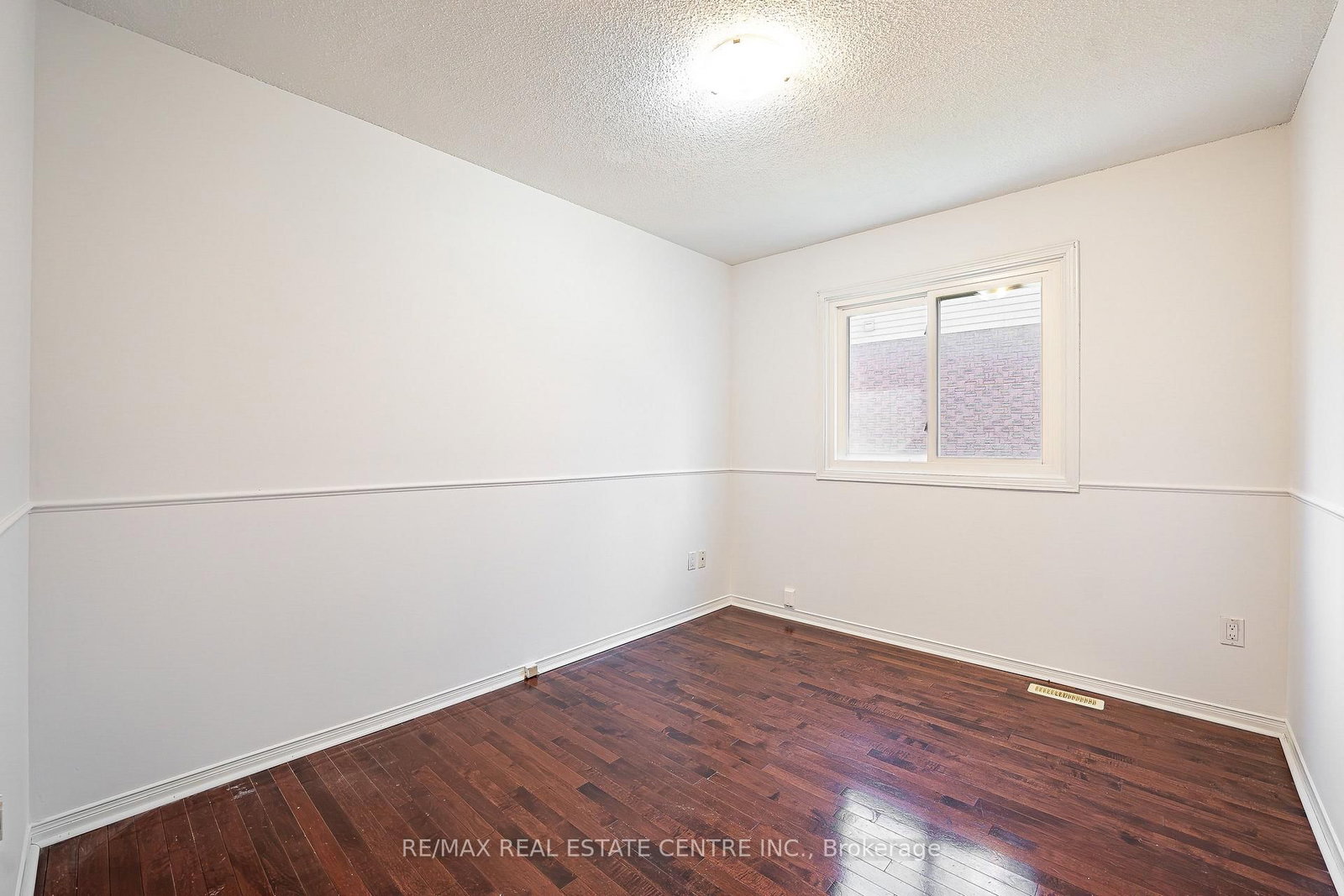 12 Creekwood Place • Hamilton, ON photo 8