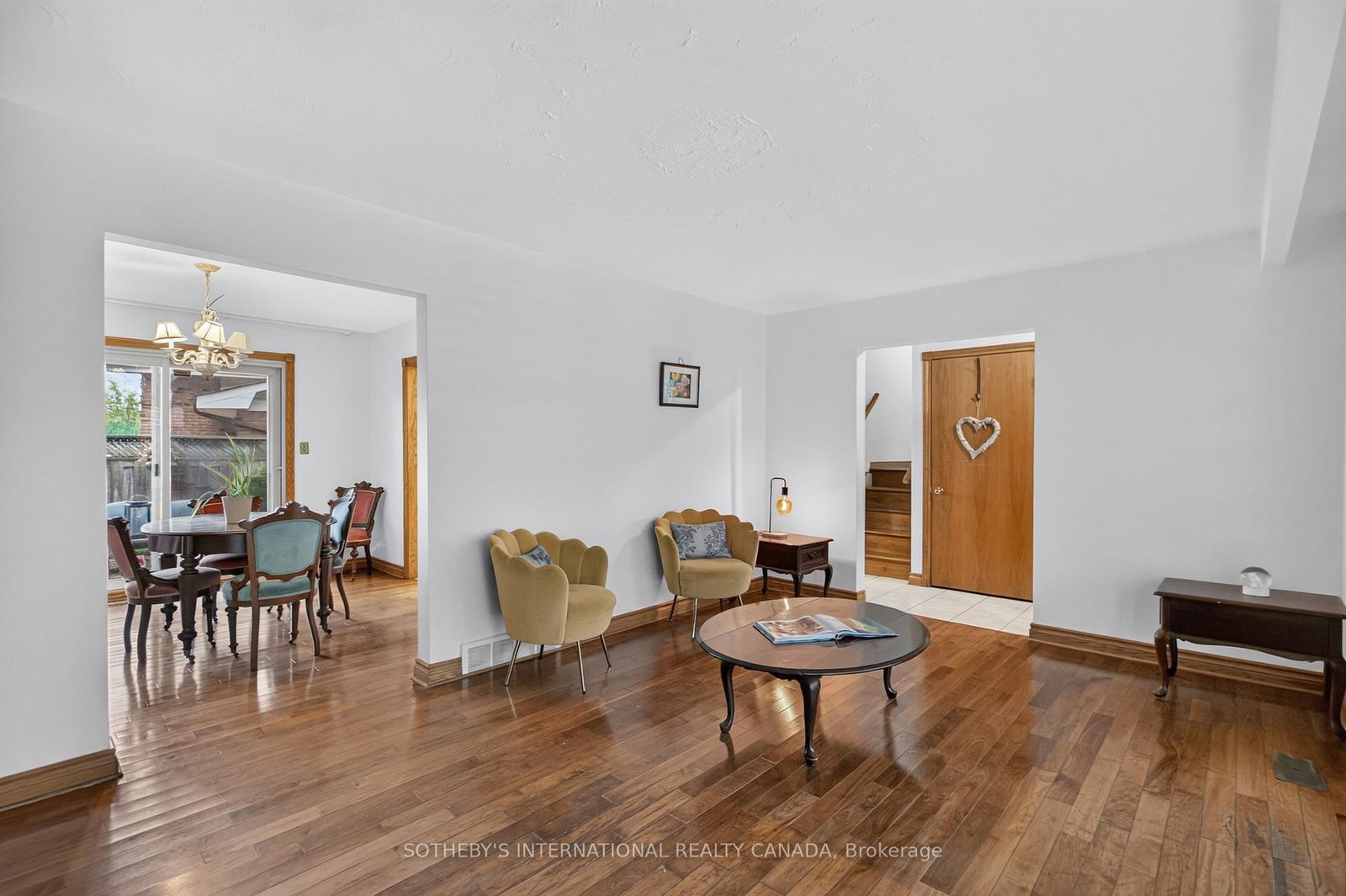 83 Marcella Crescent SW • Hamilton, ON photo 11