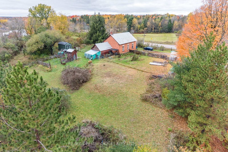 1279 Foy Rd photo 2