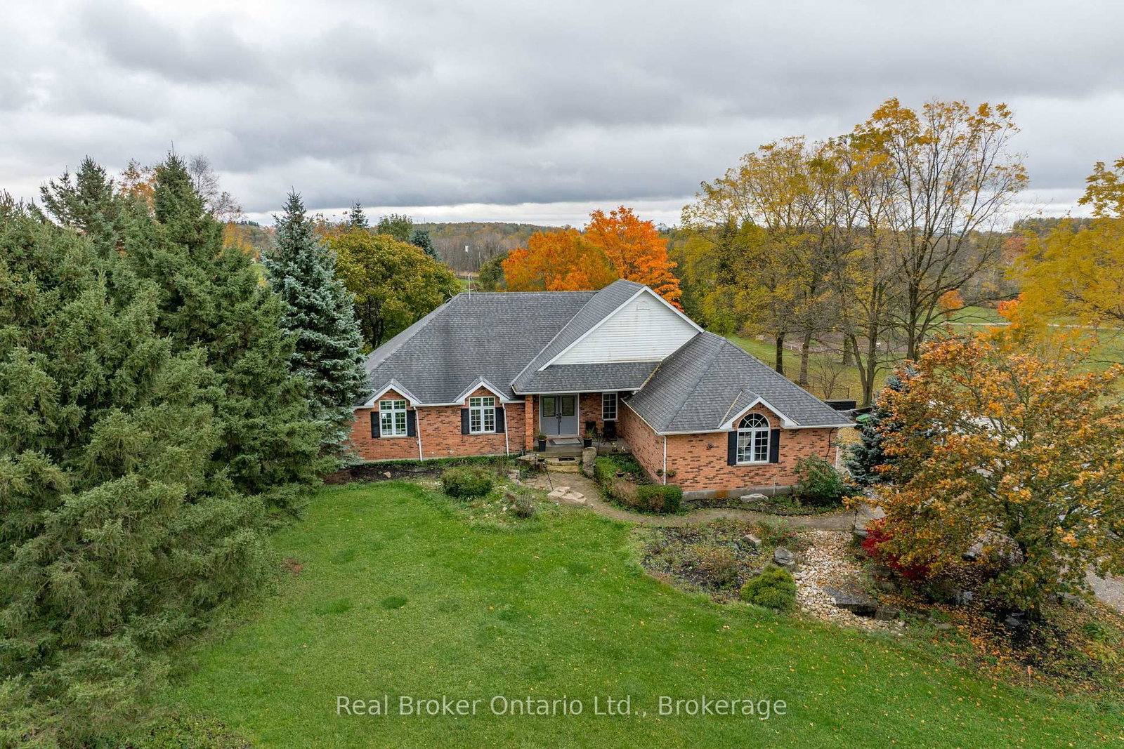 7709 Wellington Road 22 Road • Guelph/Eramosa, ON photo 2