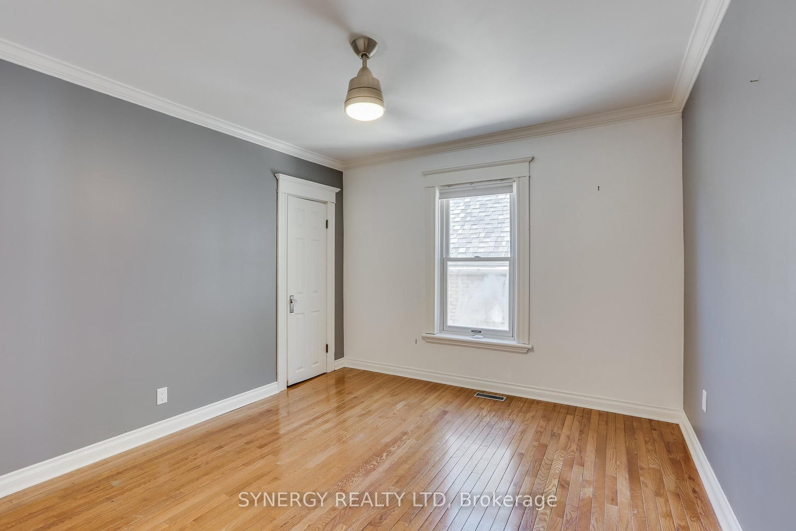 2 Erie Avenue • London South, ON photo 28