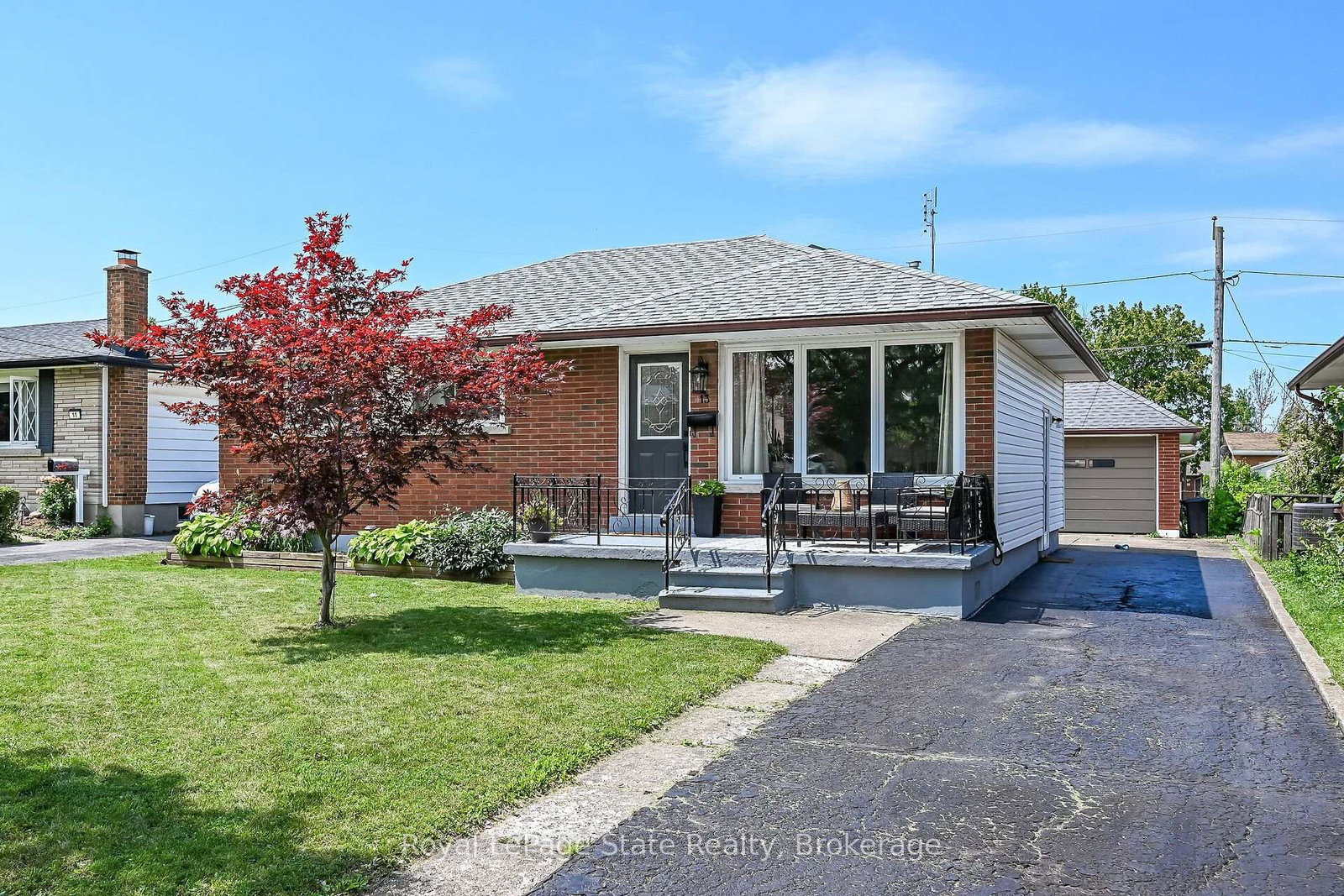 Detached House for sale at 13 Allanburg Road, St. Catharines, Ontario, L2T 2R8 - Burleigh Hill - MLS: X14096642