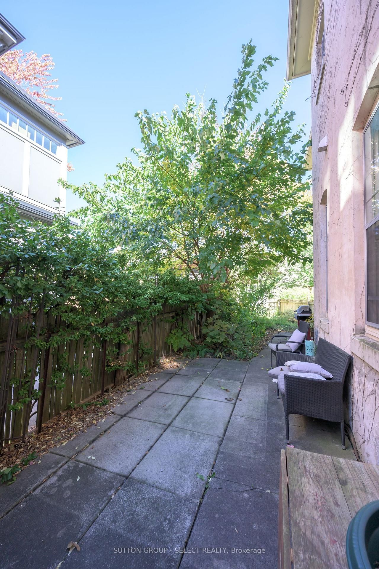 614-616 Wellington Street • London East, ON photo 12