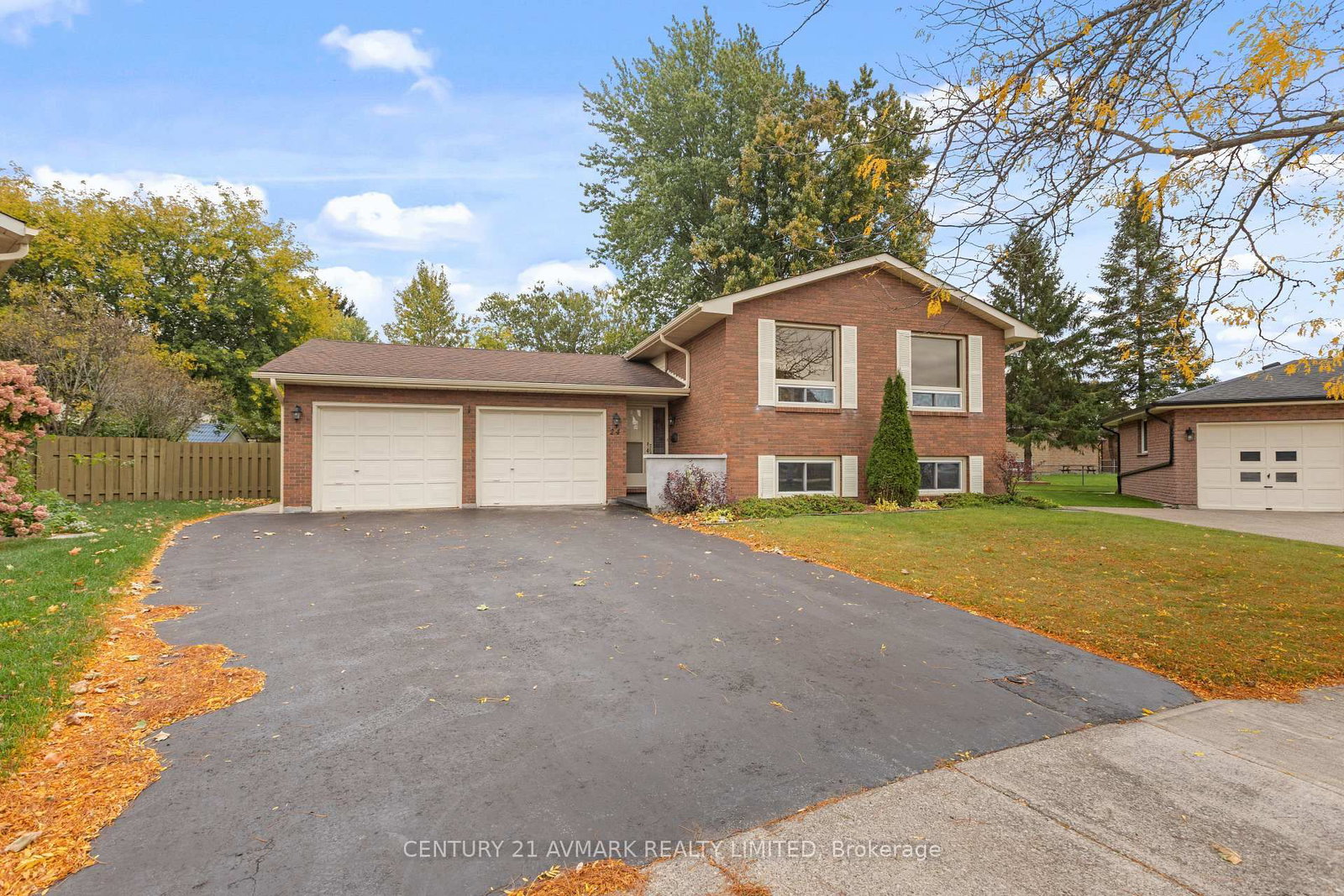 24 Huntington Circle