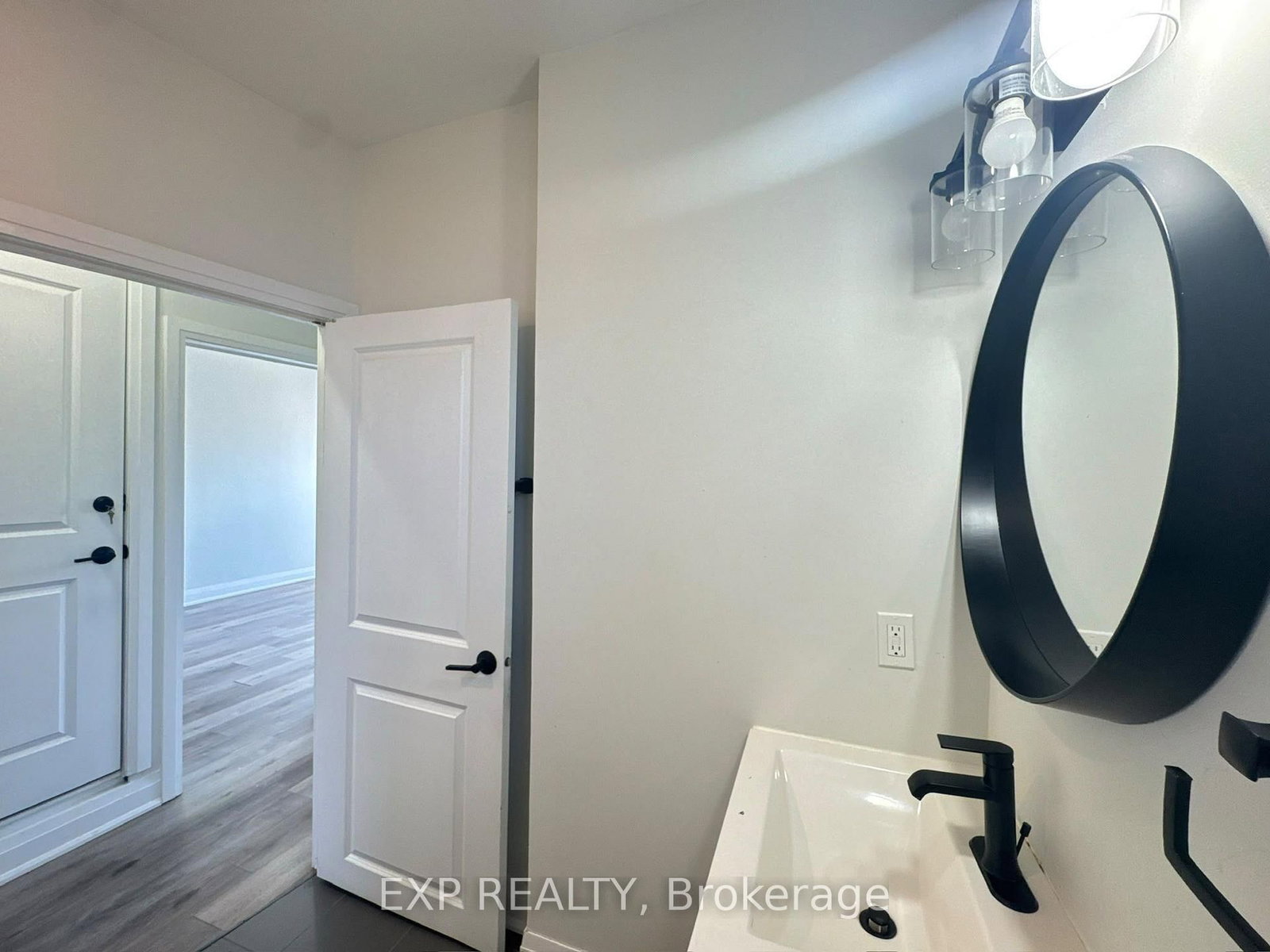 58 Arthur Avenue N • Hamilton, ON photo 22