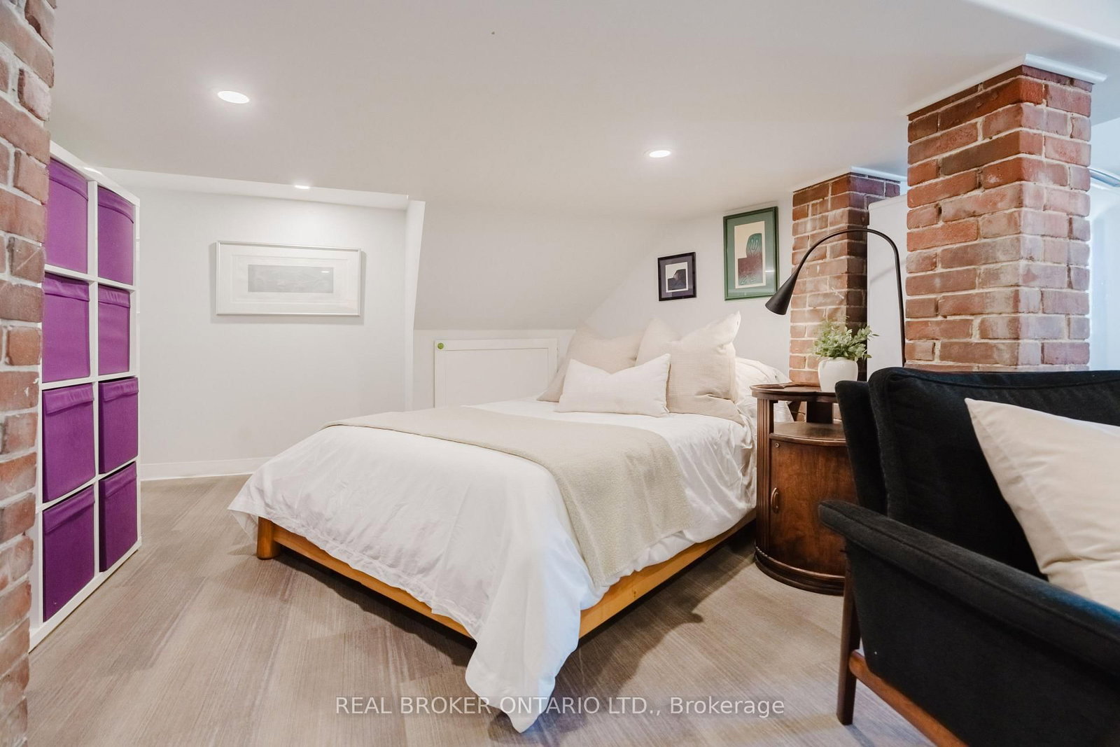 33 Argyle Avenue • Ottawa, ON photo 42