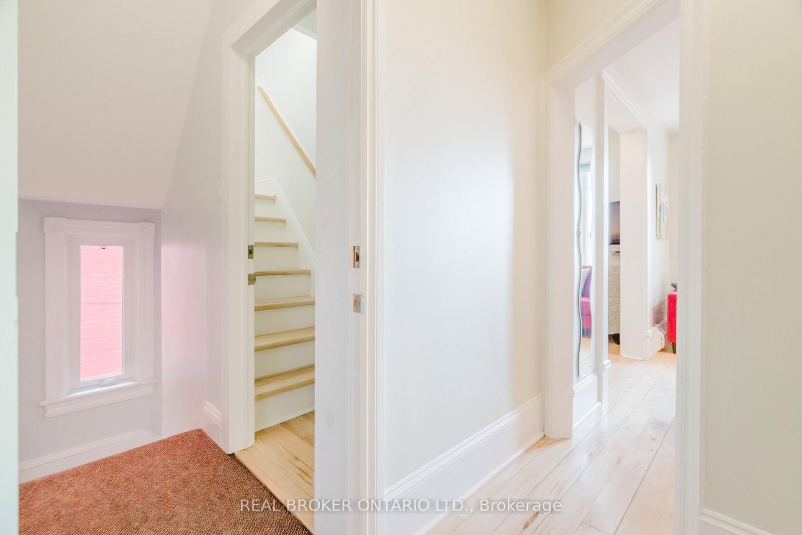 33 Argyle Avenue • Ottawa, ON photo 24