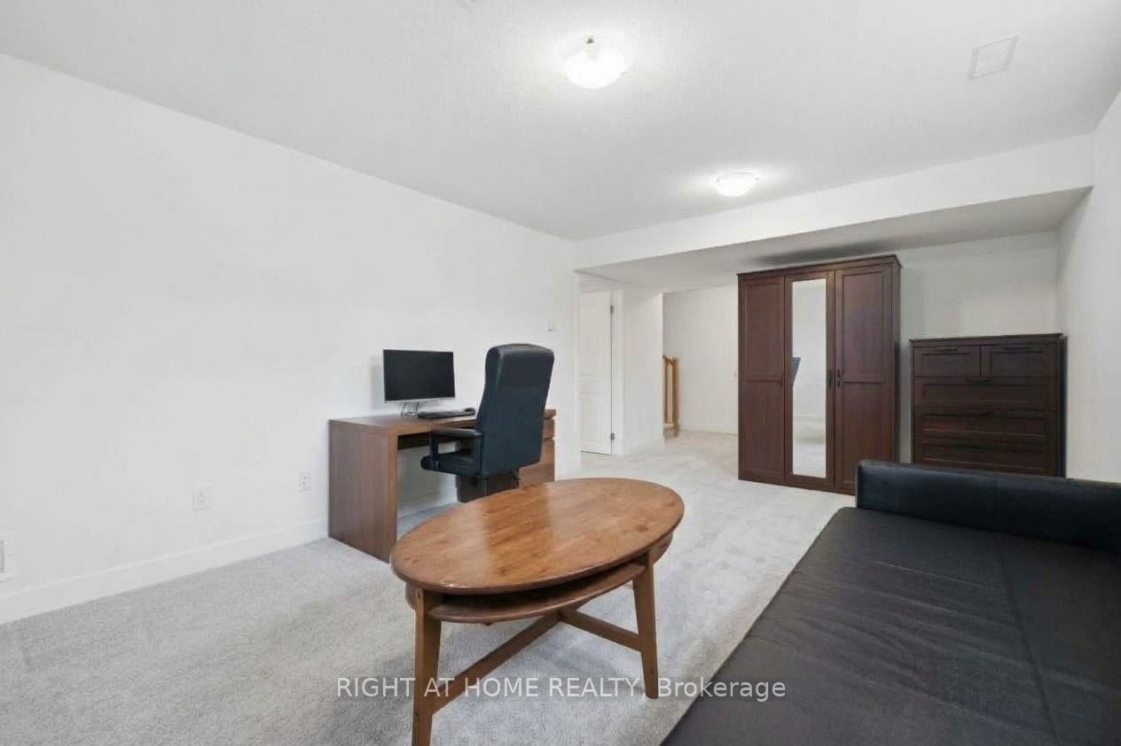 250 Monticello Avenue • Ottawa, ON photo 26