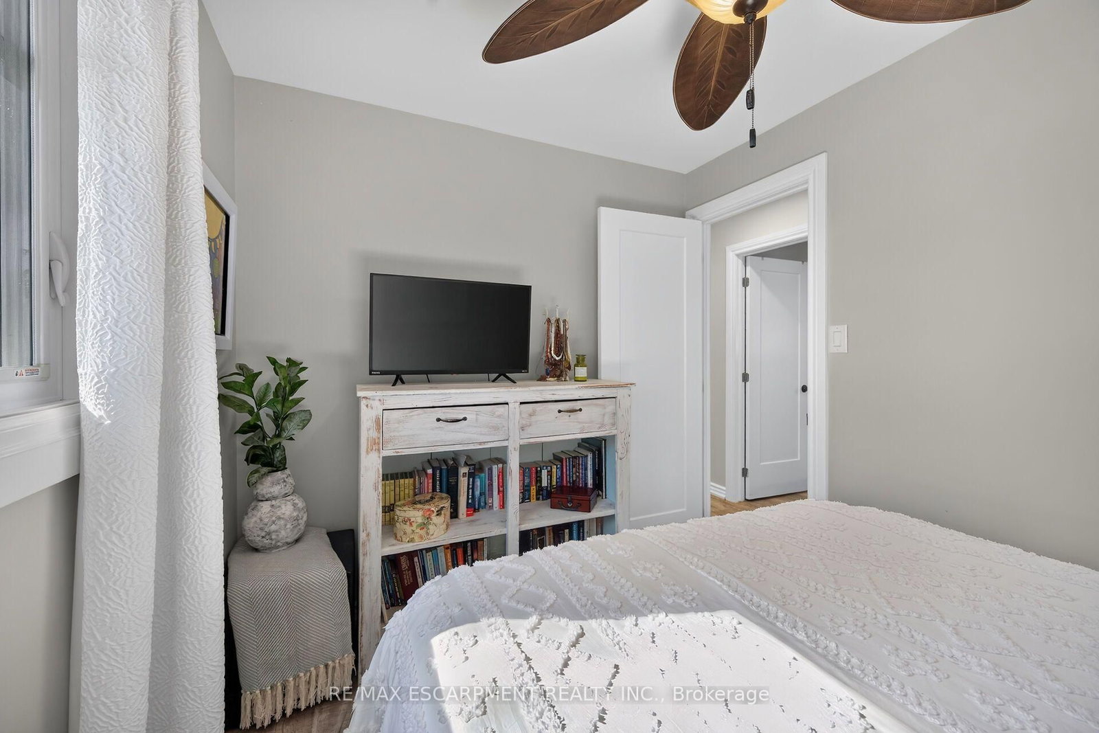 233 Blue Water Parkway • Haldimand, ON photo 23