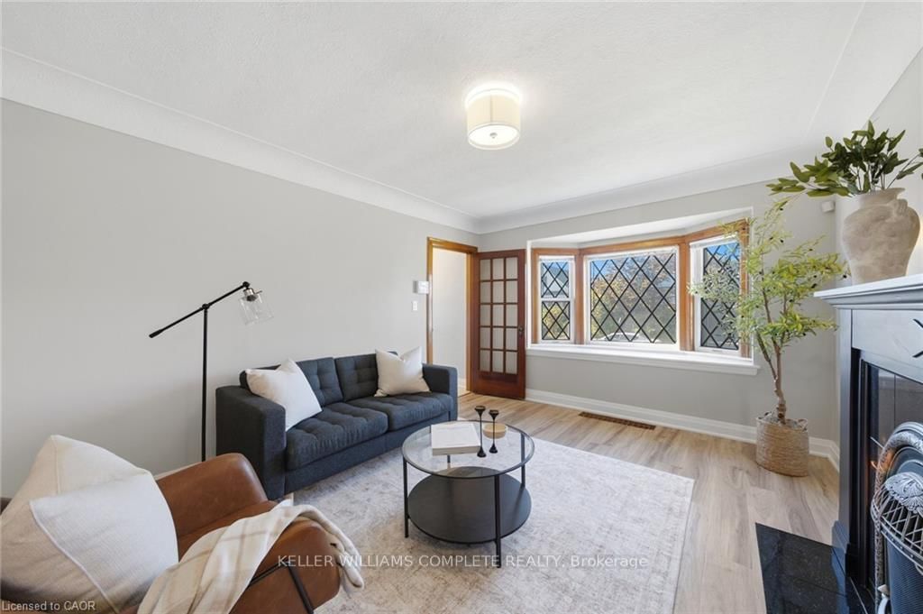 143 HUXLEY Avenue S • Hamilton, ON photo 7