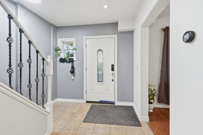 32 Oak Avenue • Hamilton, ON photo 4