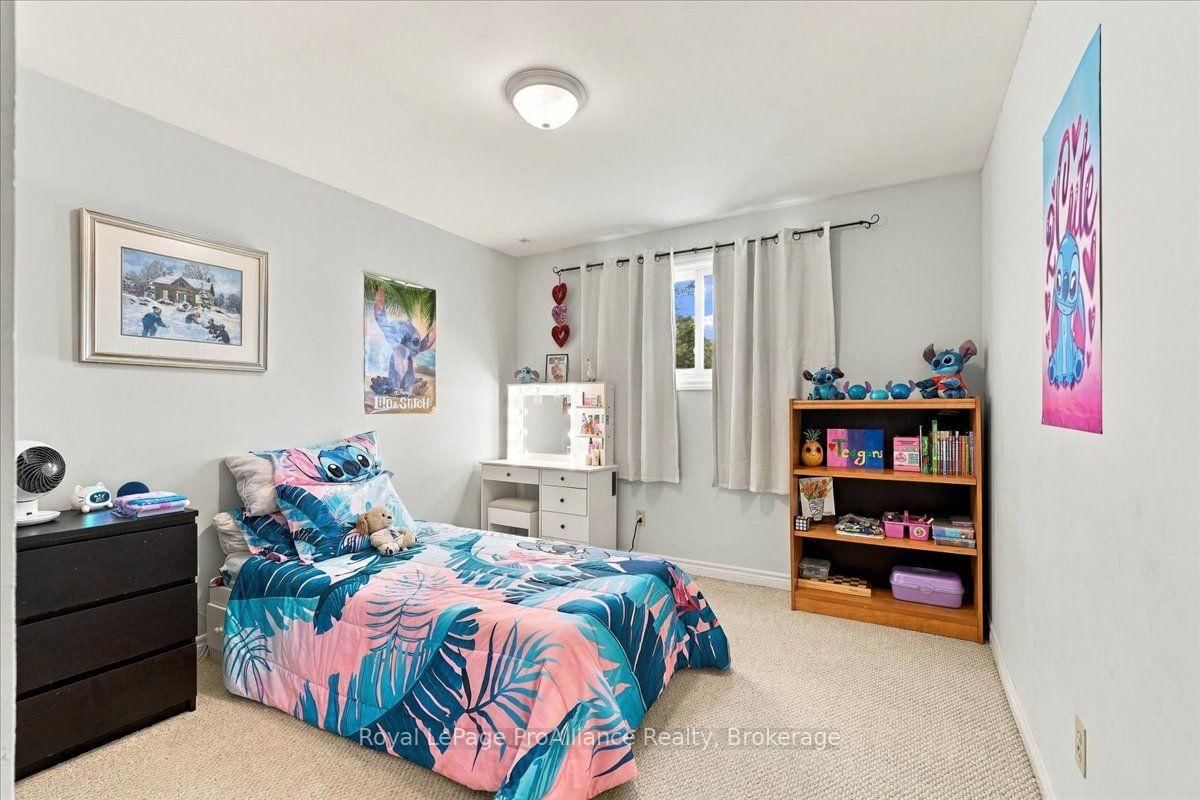 25 Ashley Street • Quinte West, ON photo 16