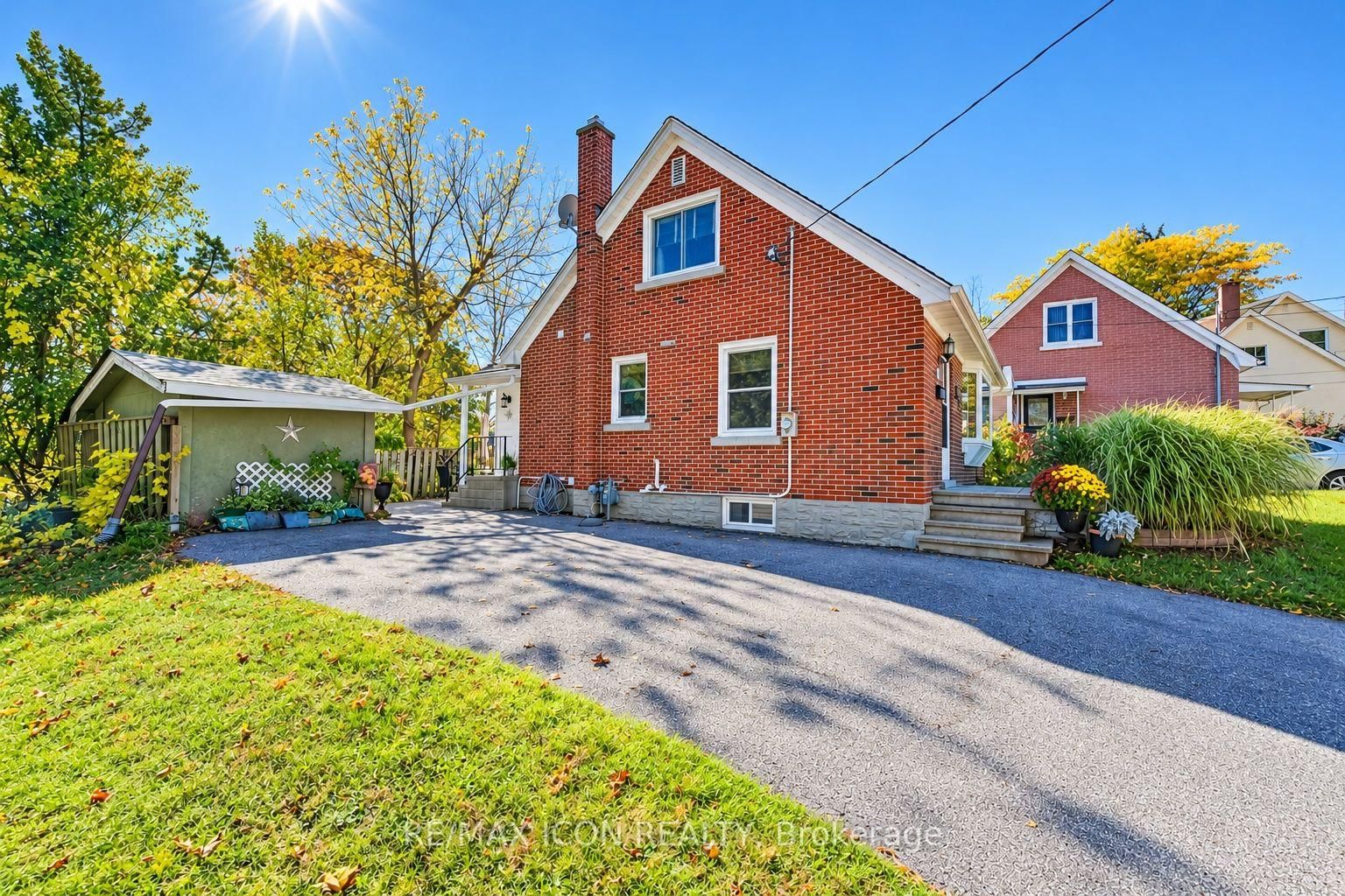35 Pleasant Avenue, Canada, Out of Area, ON