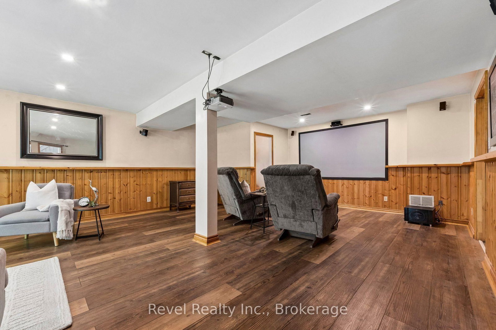 18 Bessie Avenue S • Kawartha Lakes, ON photo 6