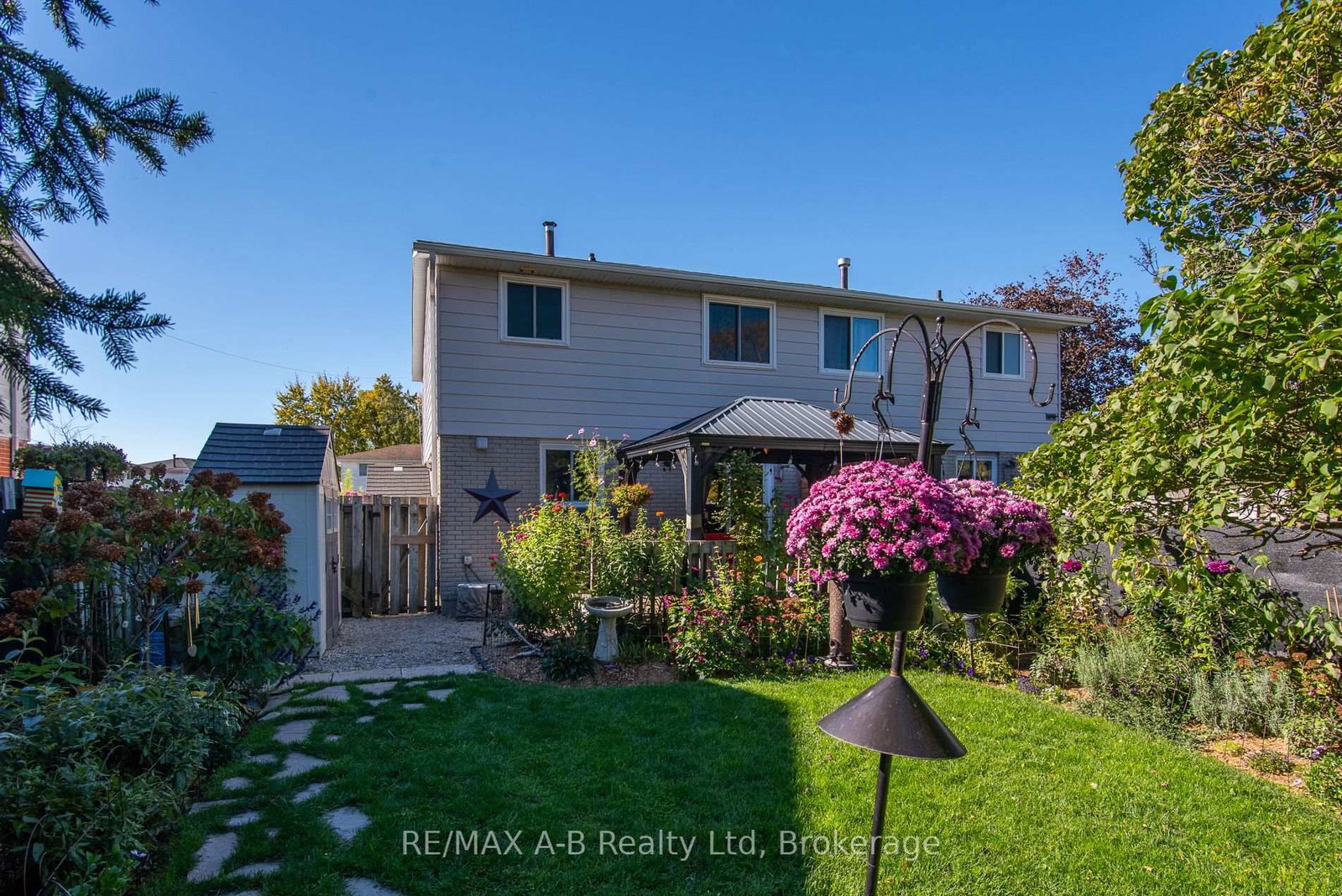 254 Louise Street • Stratford, ON photo 3